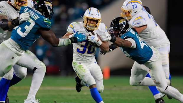 Los Angeles Chargers running back Austin Ekeler (30)